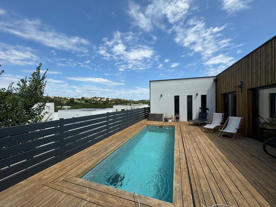 Luxury Villa With Pool And View Juvignac Εξωτερικό φωτογραφία